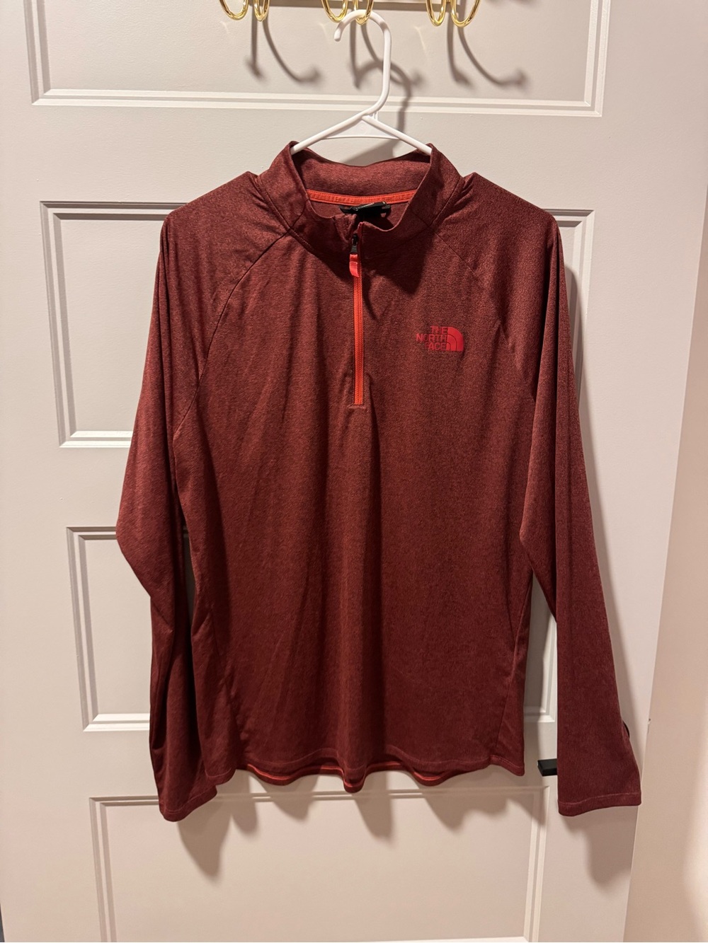 The North Face Men's/Women’s Long-Sleeve Quarter-Zip Pullover